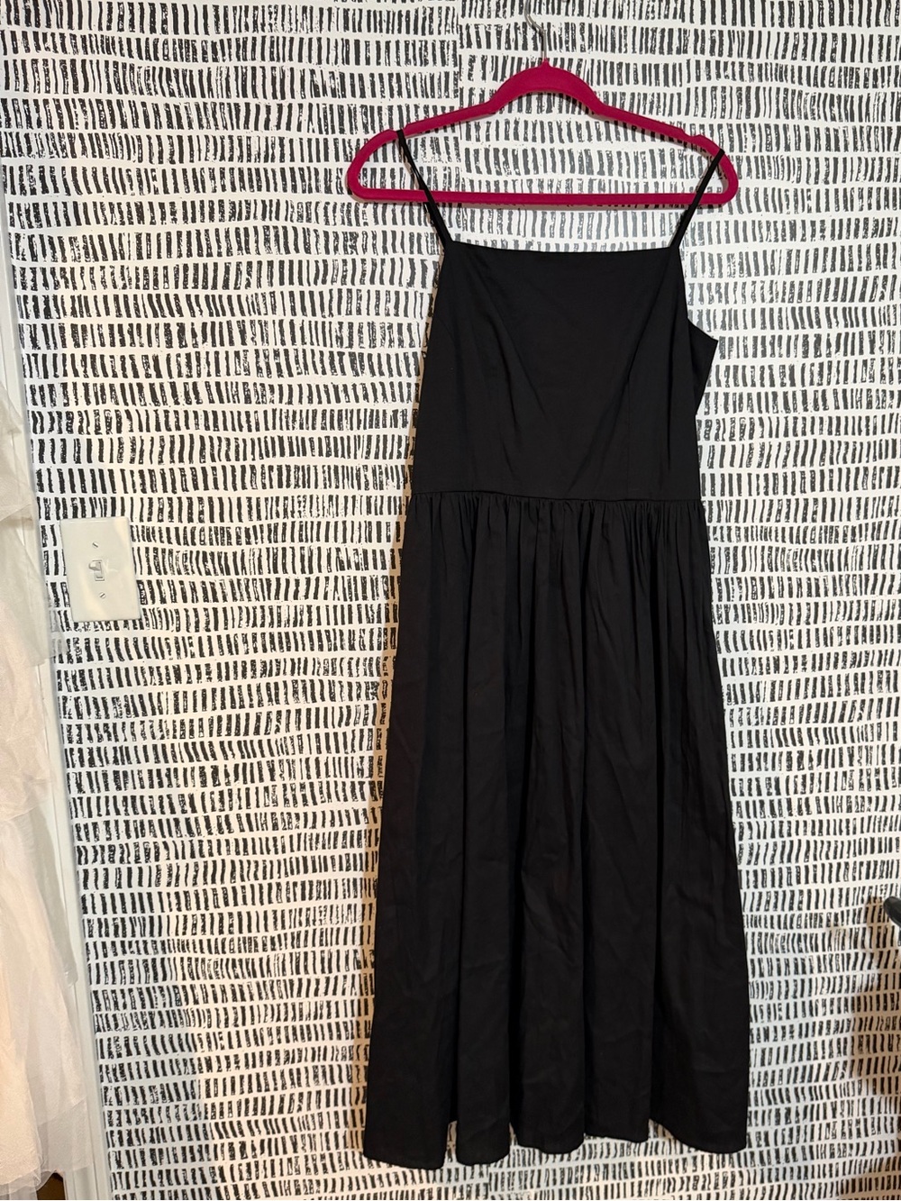 Women's Black Spaghetti Strap Maxi Dress - Elegant Everyday Maxi with tags